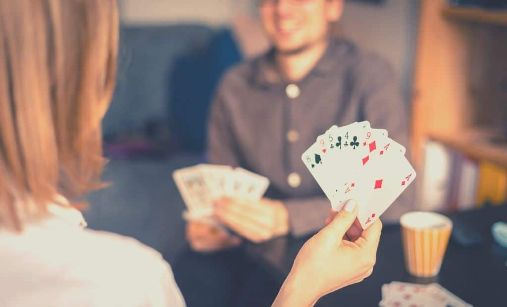 Read more about the article The Best Two-Player Card Games for a Cozy Night In