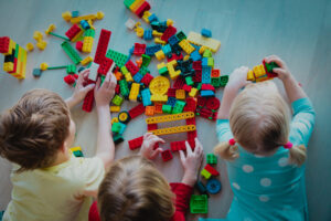 Read more about the article Indoor Games for Kids: Fun and Educational Activities for Indoor Play